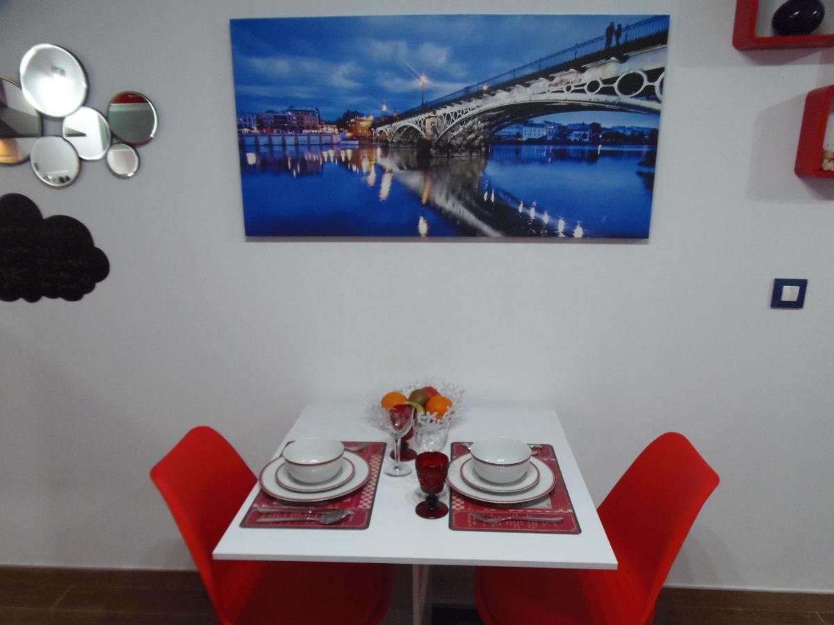 Apartamento En Triana เซบีญา ภายนอก รูปภาพ